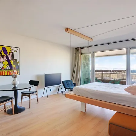 Refait A Neuf Avec Balcon Et Vue Sur La Seine - Bail Mobilite דירה *