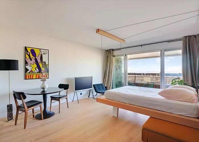 Refait A Neuf Avec Balcon Et Vue Sur La Seine - Bail Mobilite Lejlighed *